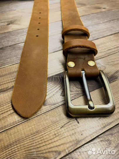 Мужской кожаный ремень ручной работы