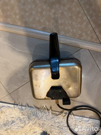 Электрическая вафельница СССР