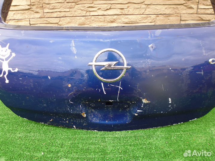 Крышка багажника Опель Корса Д до рест с 2006-2010