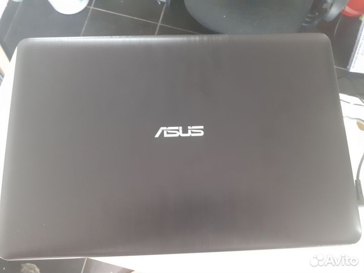 Ноутбук Asus D540N 4Гб Оперативной памяти