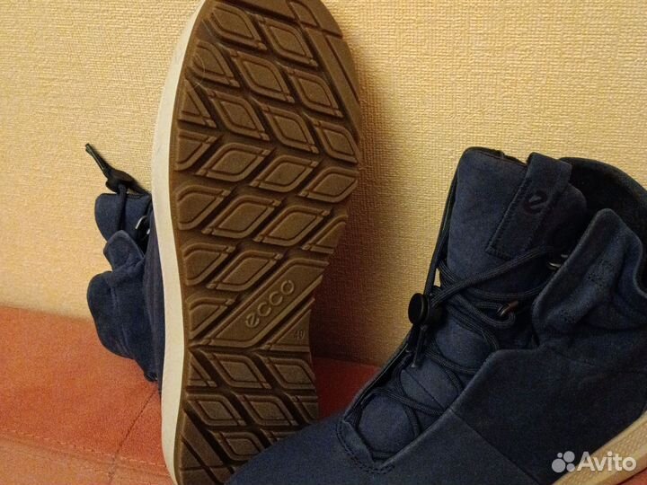 Зимняя обувь женская 40 размера ecco