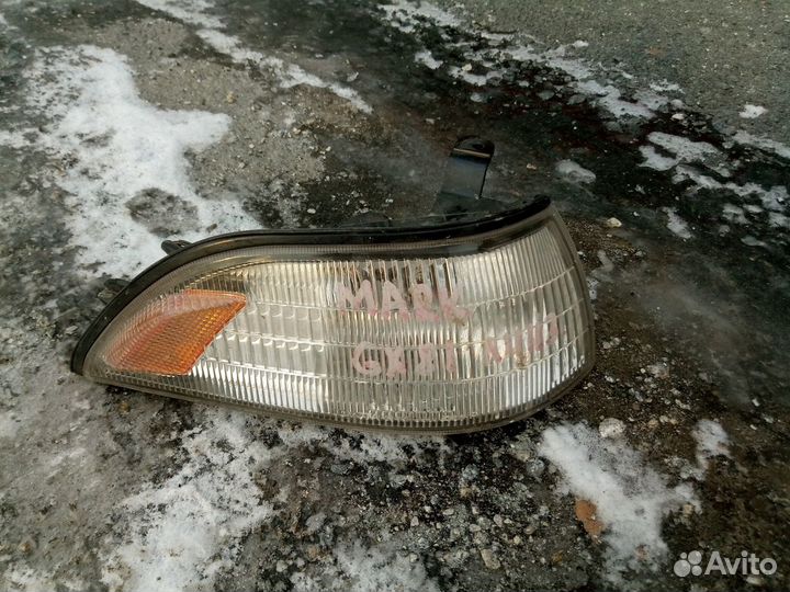 Габарит правый toyota mark 2 gx80 (22-207 )