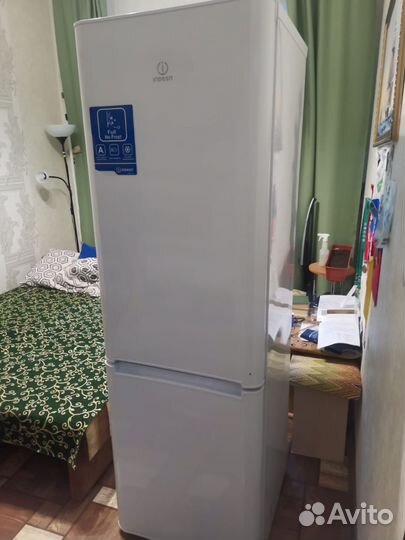 Холодильник indesit бу