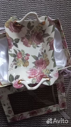 Фарфоровые вазы