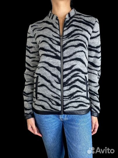 Calvin Klein тренд 24 Шерсяной бомбер принт зебра