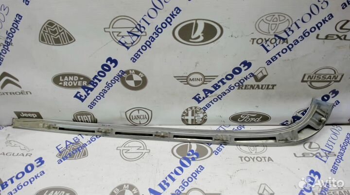 Молдинг заднего бампера правый Mercedes Benz W210