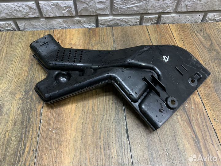 Mitsubishi Lancer 10 Воздухозаборник (внутри)