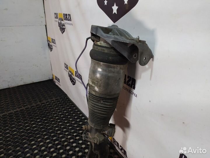 Пневмостойка передняя левая L Audi Q7