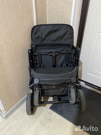 Прогулочная коляска luxmom