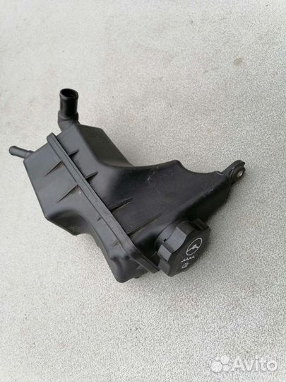 Chevrolet Cruze бачок гур