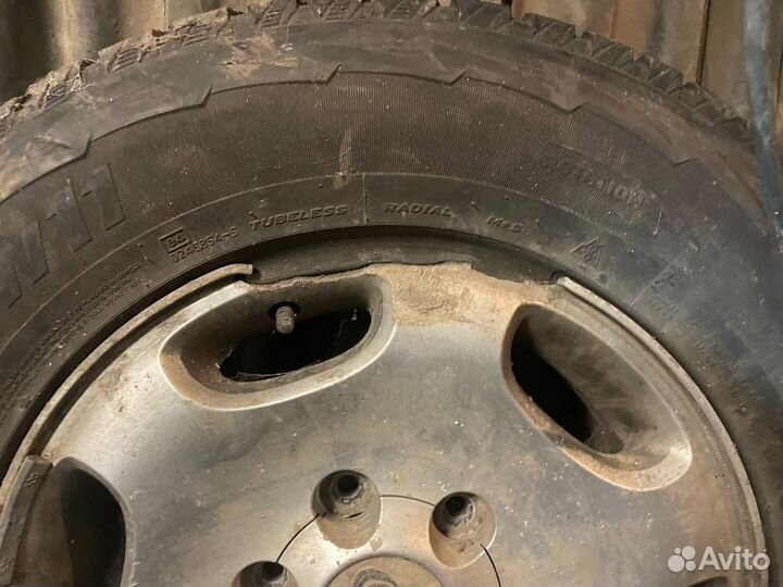 Зимние колеса R16 235/70