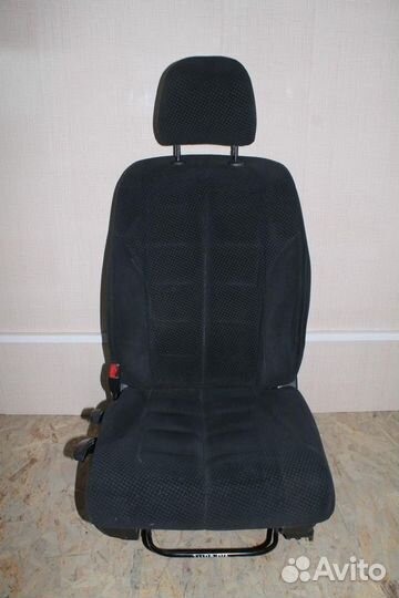 Сиденье переднее левое Tiida Тиида С11