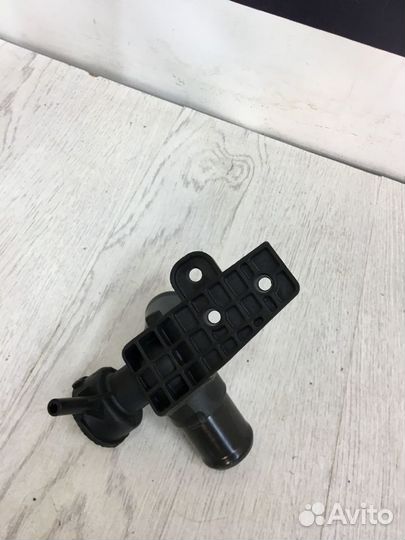 Горловина радиатора Kia RIO 3