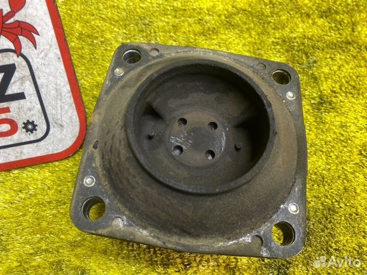 Подушка коробки передач задняя Mercedes-Benz