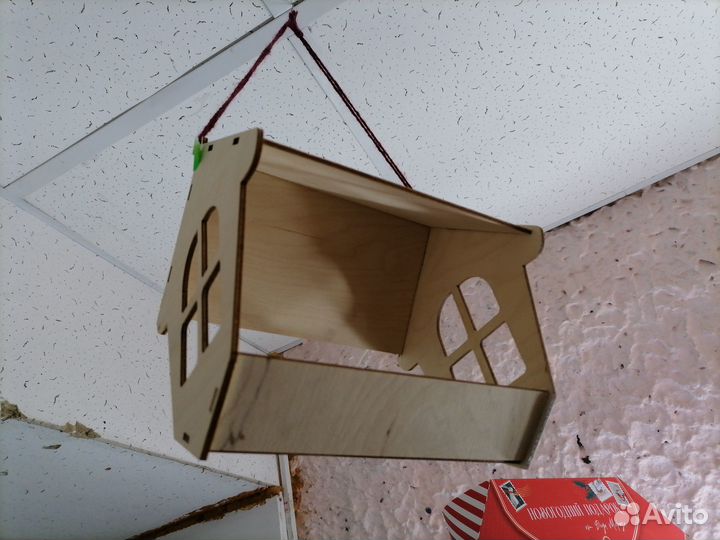 Кормушка для птиц