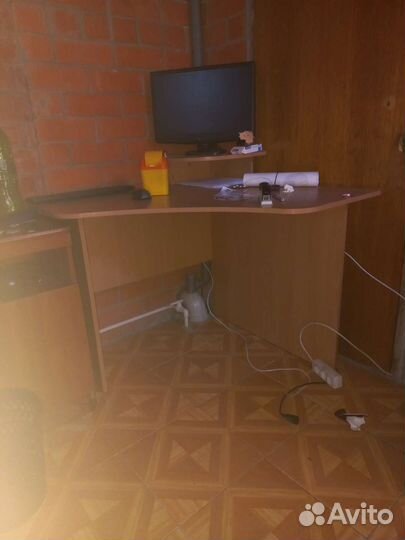 Компьютерный угловой стол бу