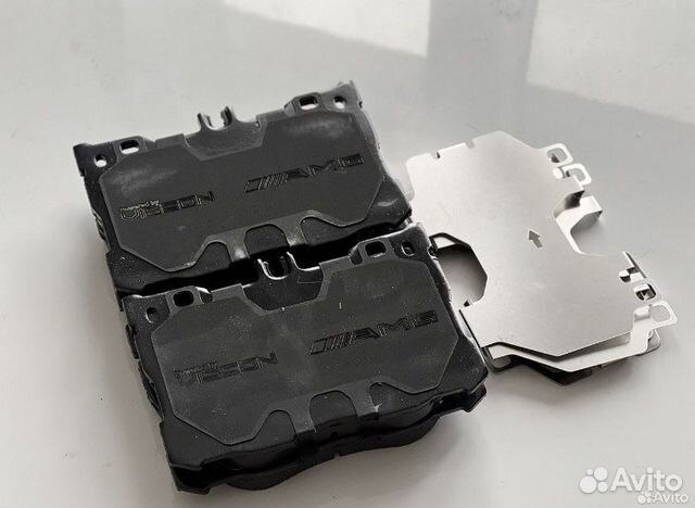 Передние тормозные колодки W205 C43 AMG