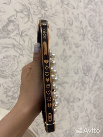 Чехол на iPhone 11