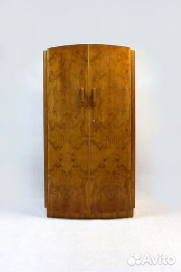 Винтажный шкаф Halabala