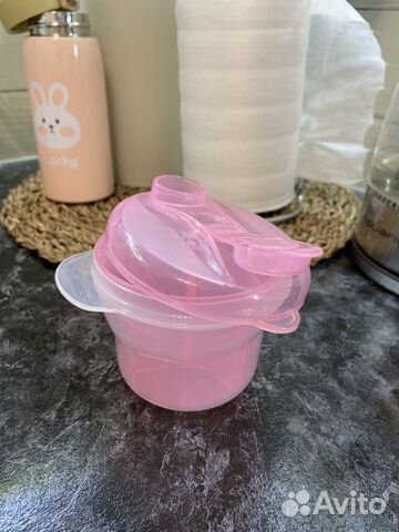 Контейнер дозатор для смеси