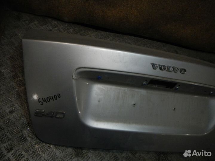 Крышка багажника Volvo S40