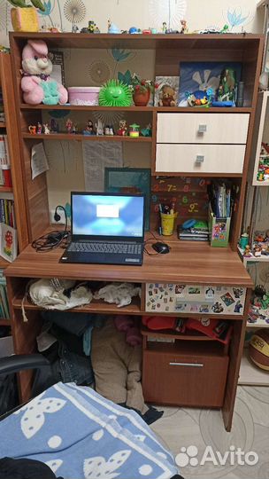 Компьютерный стол