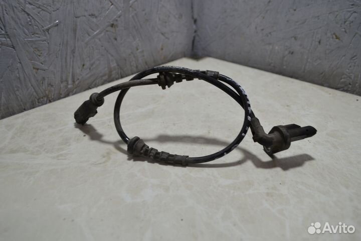 Датчик абс задний левый Nissan Almera G15