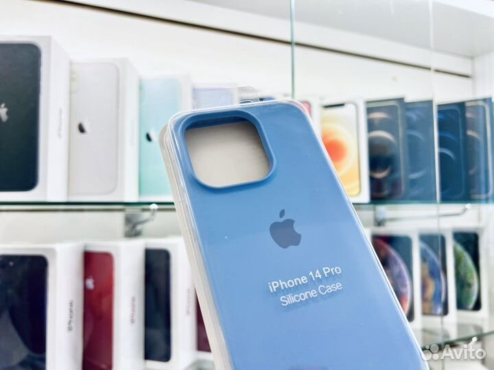 Чехол на iPhone 14 Pro, голубой