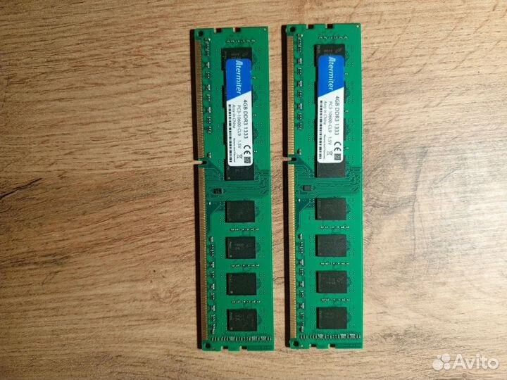 Материнская плата с процессором и памятью