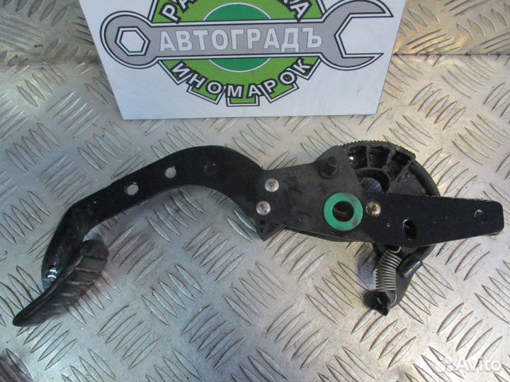 Педаль сцепления Renault Symbol 2007г