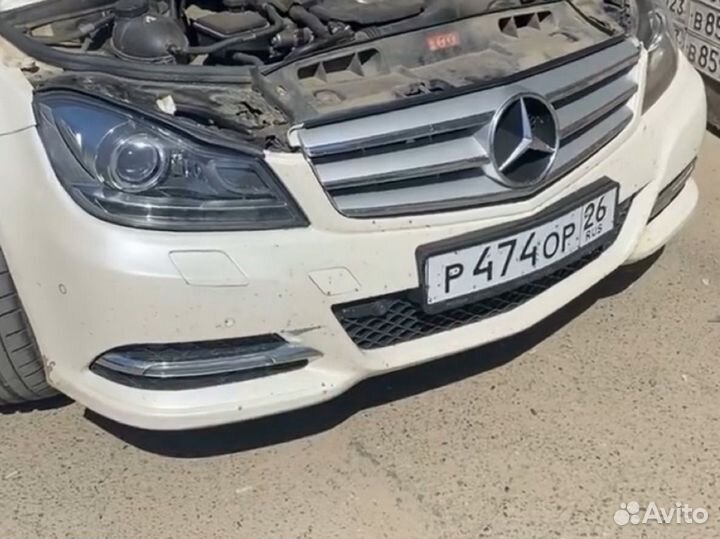 Бампер и решетка на Mersedes C 180 w204 б/у