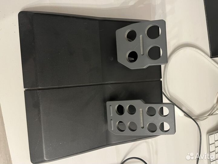 Руль с педалями для компьютерных игр