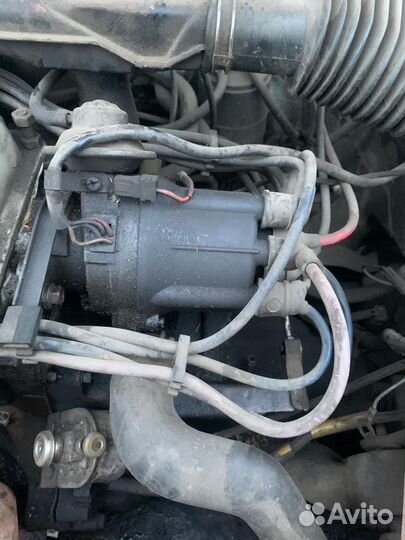 Трамблер на nissan Блюберд 1.6 бензин 8 поколение