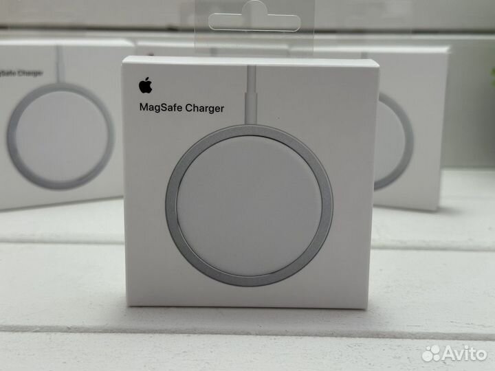 Беспроводная зарядка для iPhone Magsafe Charger