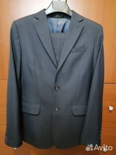 Школьный костюм