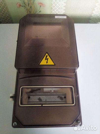 Ящик пластиковый под электросчётчик