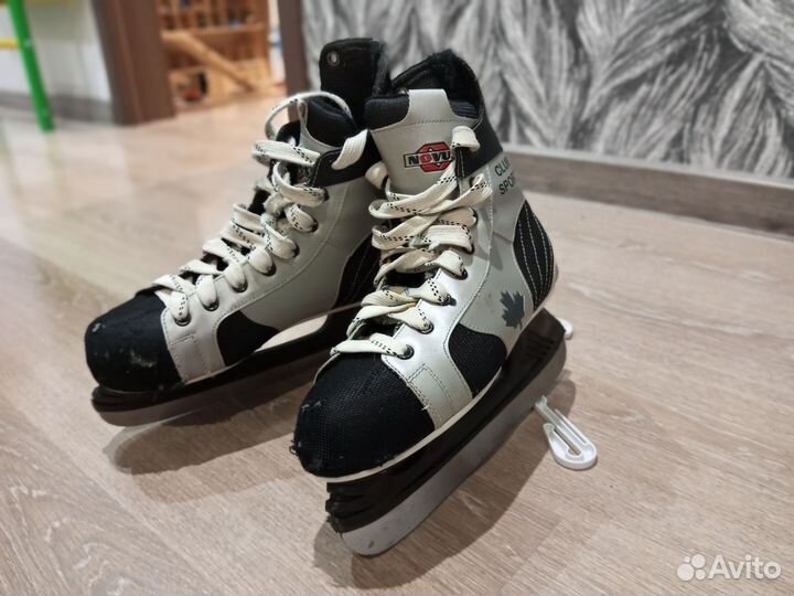 Коньки хоккейные 43 размер