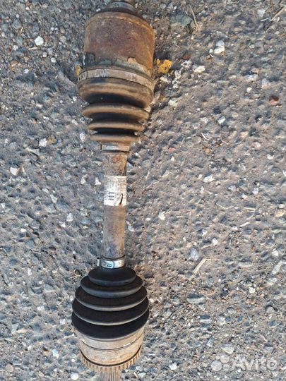 Привод левый Ссанг Йонг Актион Нью бенз МКПП 2WD 2