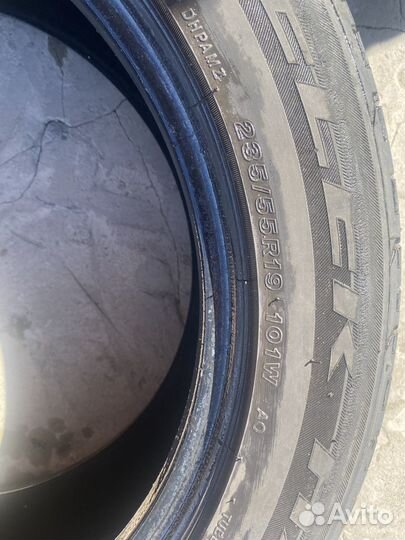 Bridgestone Dueler H/P 235/55 R19
