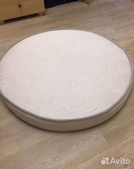 Матрас круглый для детской кроватки