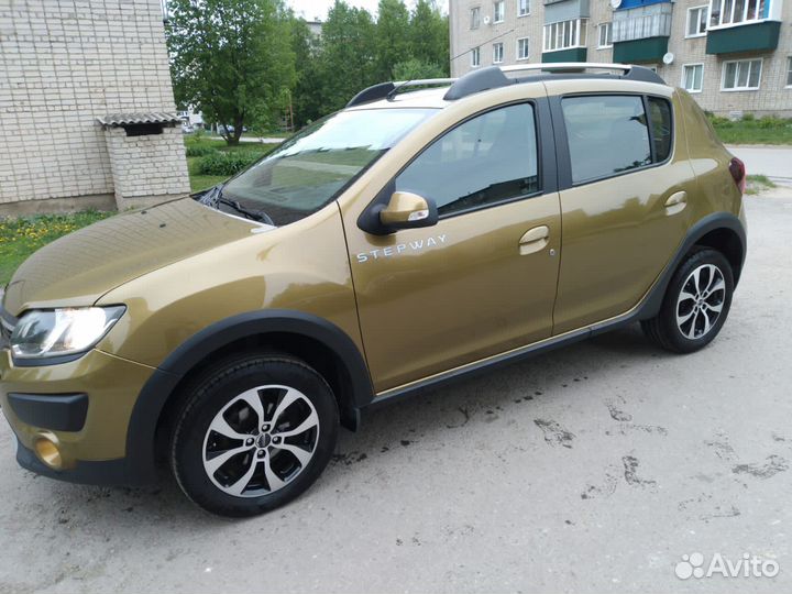 Renault Sandero Stepway 1.6 МТ, 2017, 125 000 км
