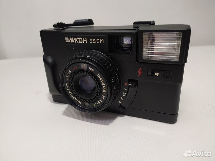 Плёночный фотоаппарат Эликон 35см