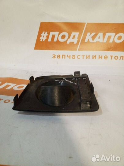 Рамка фары противотуманной левая Ford Fusion