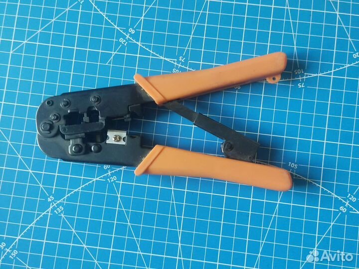 Для обжима коннекторов Интернет