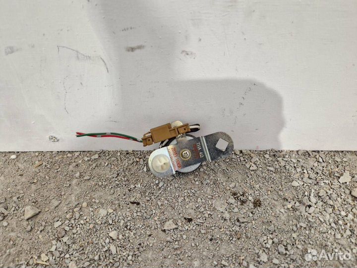 Динамик высокочастотный (пищалка) двери Nissan