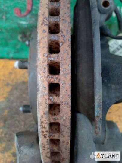 Ступица передняя правая toyota noah