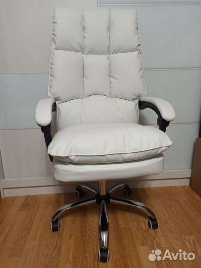 Компьютерное кресло новое от производителя