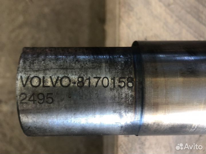 Вал рокеров volvo 81701582495