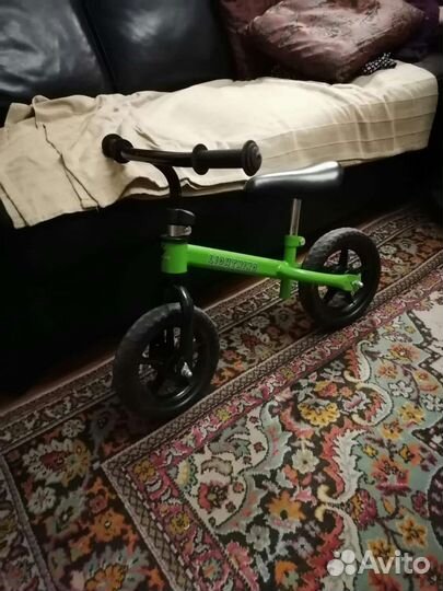 Беговел детский lightning