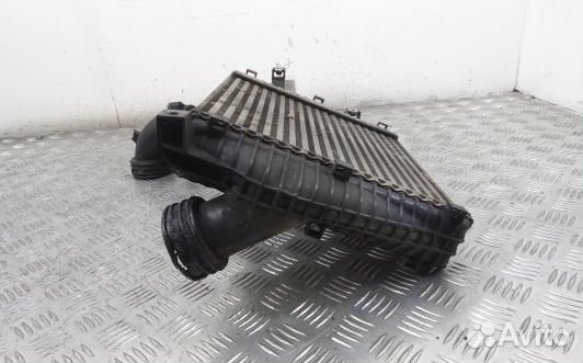 Радиатор интеркуллера volkswagen touareg 7L (UML12
